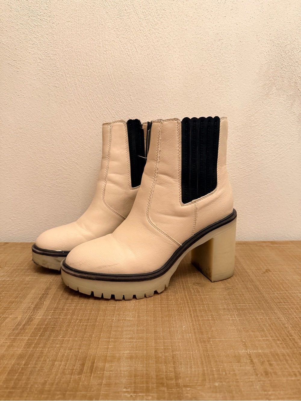 Buckle Cream Ankle Chelsea Boots with Black Elastic